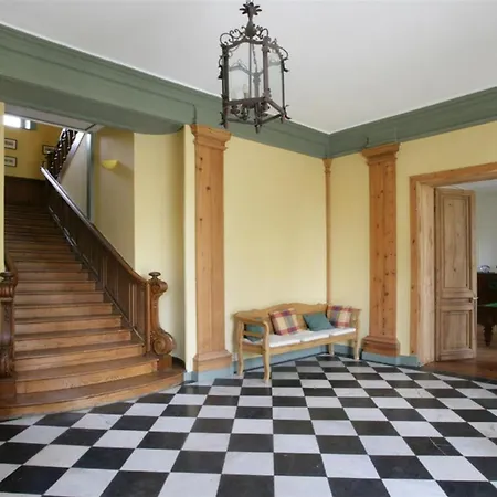 Le Chateau De Philiomel