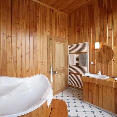 Le Chateau De Philiomel ベッド・アンド・ブレックファスト