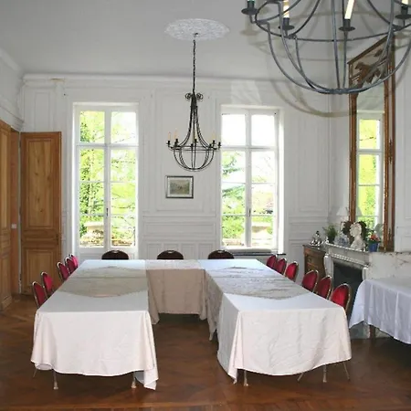 Bed & Breakfast Le Chateau De Philiomel 3*